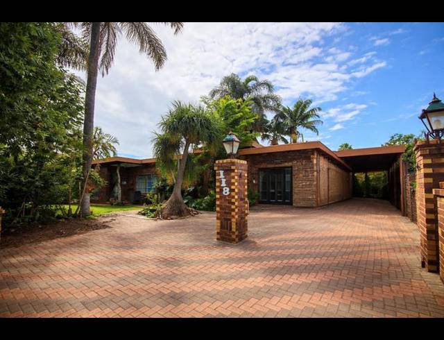 6 BEDROOM PROPERTY TO RENT IN MOREGLOED